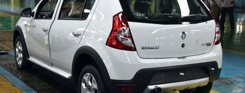 تعمیرگاه ساندرو در شرق تهران